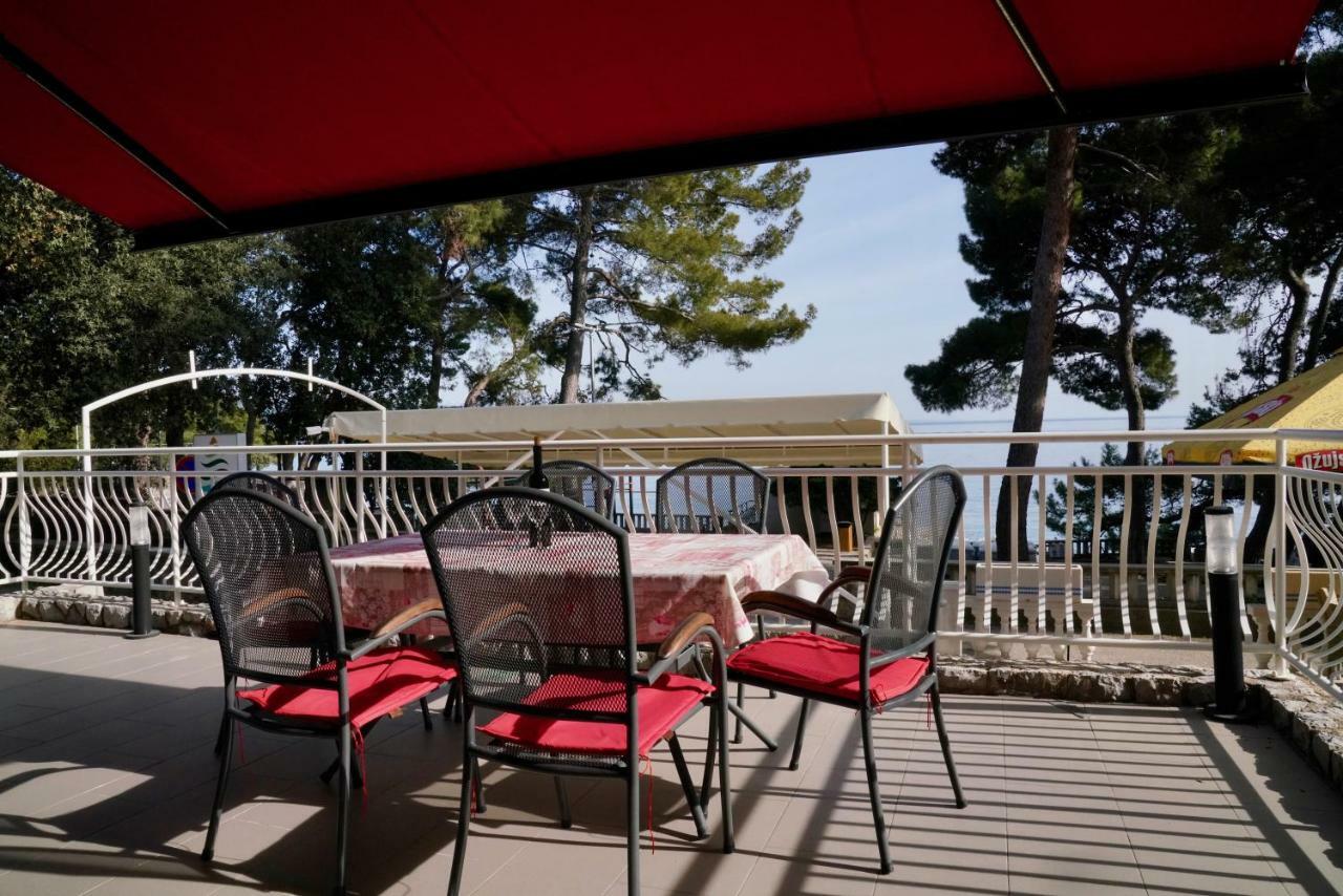 Sesar Apartments Krk - No. 1 Iva Krk Town Eksteriør billede